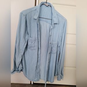 Banana Republic Light blue/denim button up shirt. Looks great with leggings